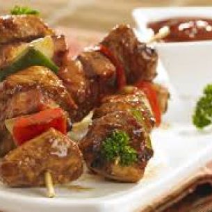 Brochettes de matambre al picante.