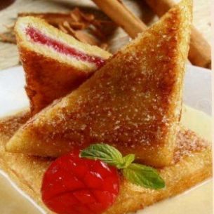 Pan relleno con mermelada de frutas 